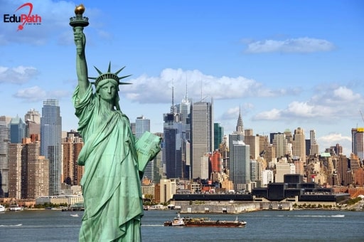Mỹ nổi tiếng là quốc gia của sự tự do và cơ hội, những tòa nhà cao chọc trời - EduPath