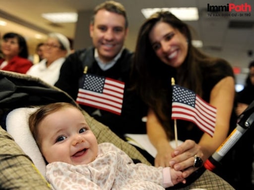 Con cái có cha hoặc mẹ là công dân Mỹ sẽ được truyền quốc tịch Mỹ - ImmiPath